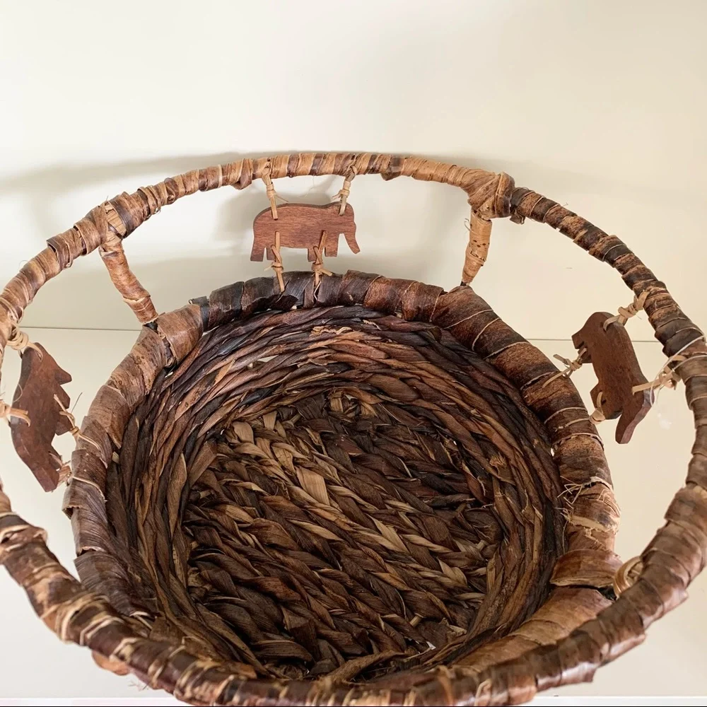 Large elephant basket
